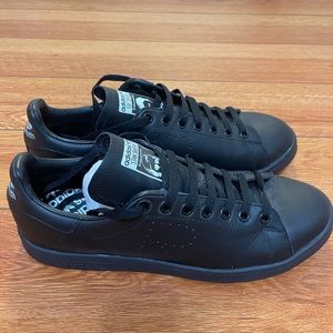 COPY - Men 9.5's Stan Smith Adidas x Raf Simons Black
